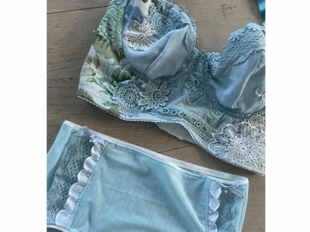 blue lace lingerie set